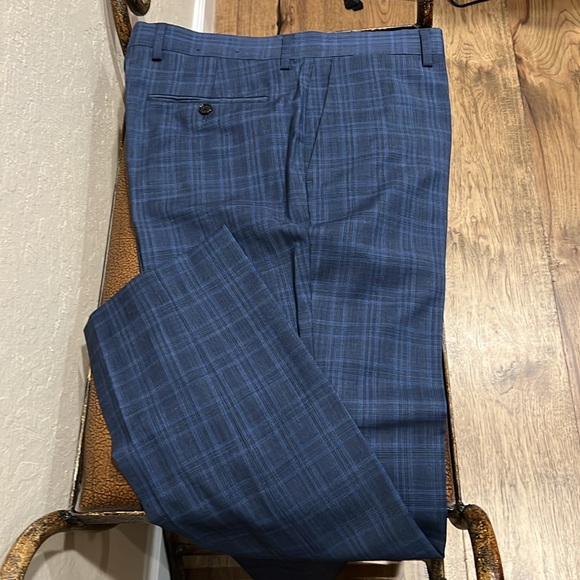 Like New Banana Republic Dress Italian 100% Wool Fabric Slim Fit Marlane Pants! - Picture 6 of 8